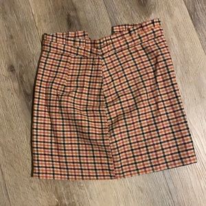 Cute mini skirt for the fall!